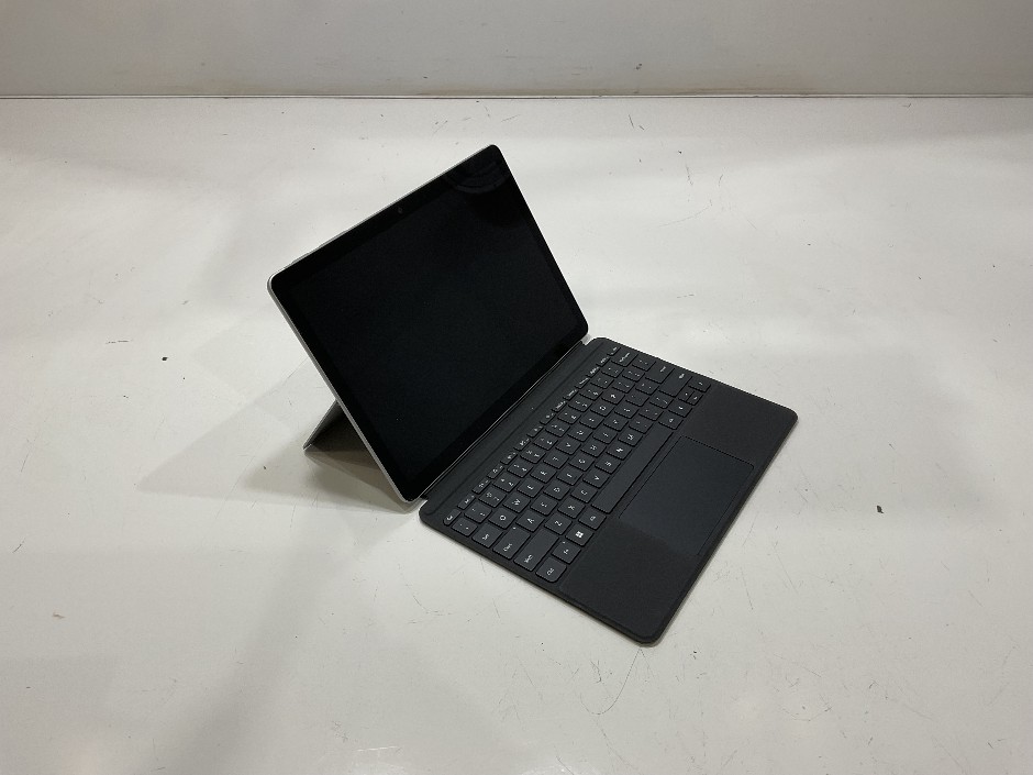 MICROSOFT SURFACE GO 3