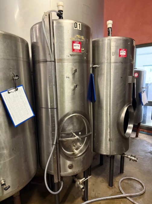 <p>600 Litre Stainless Steel Storage Tank</p>