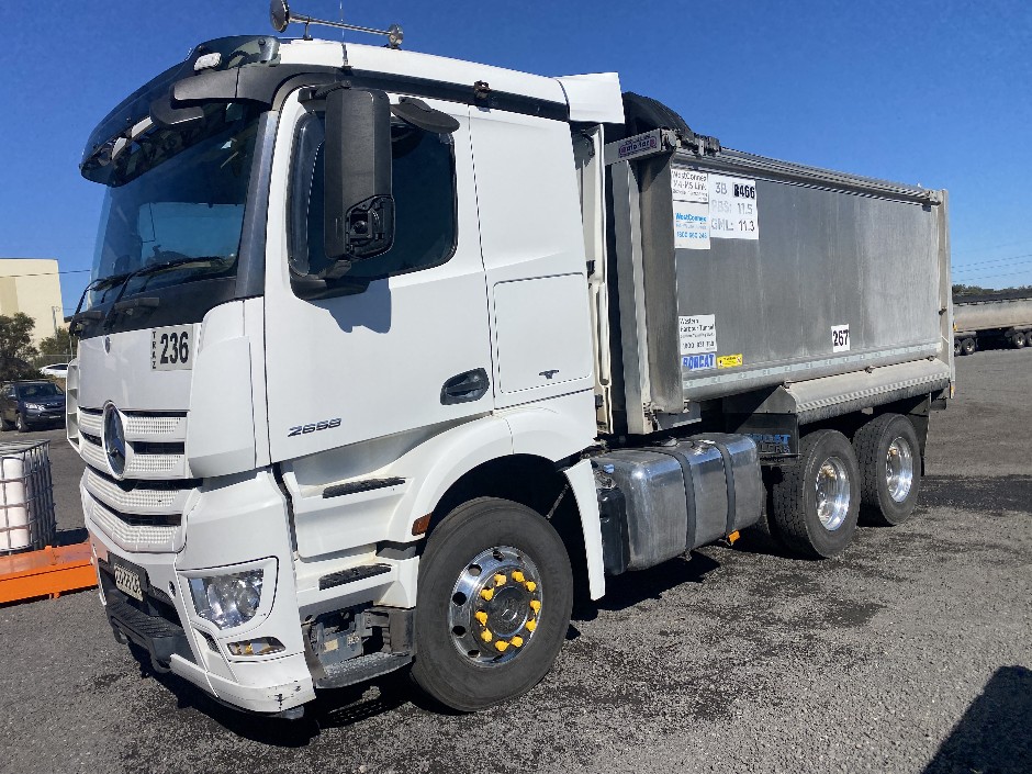 <p>2018 Mercedes-Benz Actros 2658    Tipper</p>
