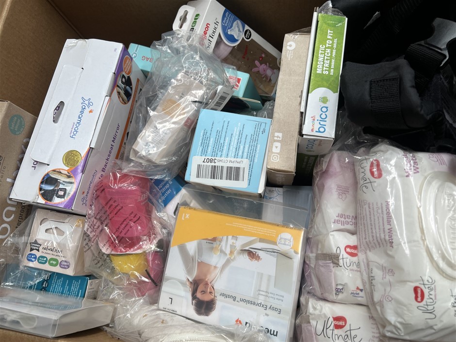 17 x Assorted Baby Products. NB: Photo as is. Some Not in Original Packagin