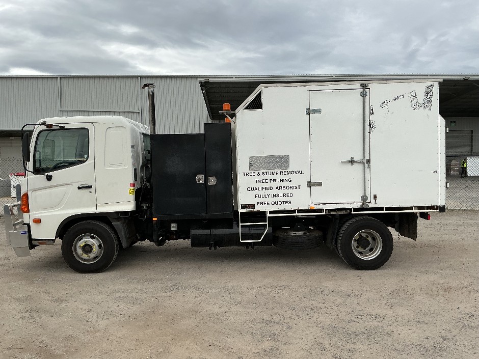 <p>2004 Hino FD1J 4x2 Tipper Truck</p>