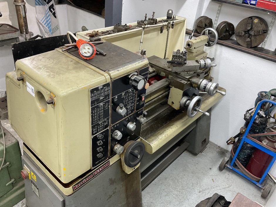 <p>HARRISON VS330TR Lathe</p>