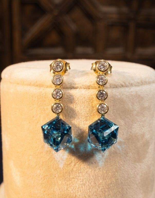 14K/Italy Stamp Yellow Gold Filled Simulated Diamonds Earrings