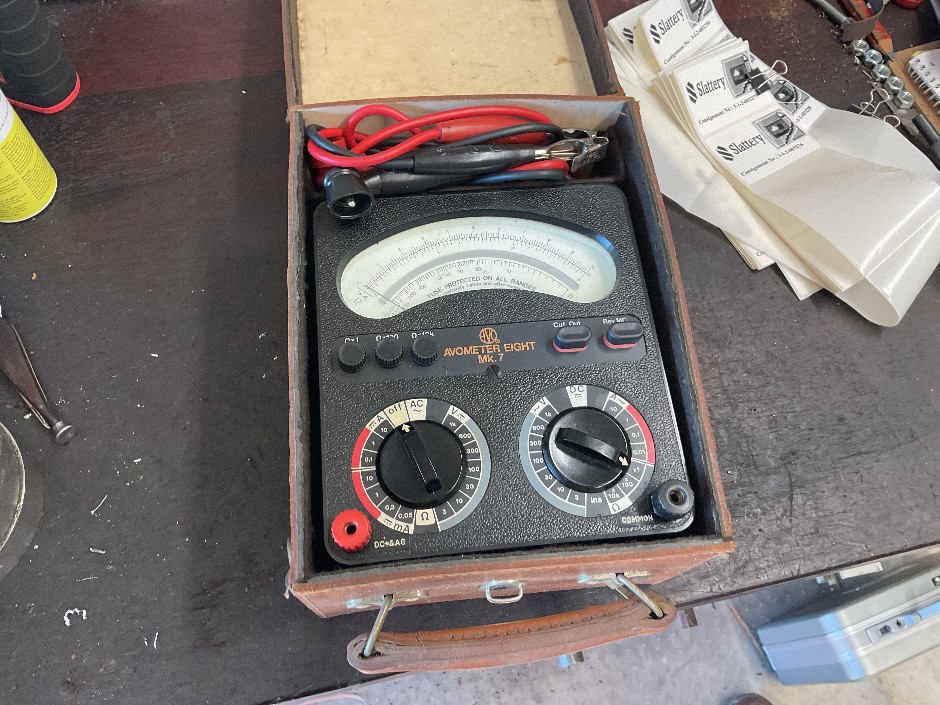 <p>AVOMETER EIGHT Mk.7 Multi Meter</p>