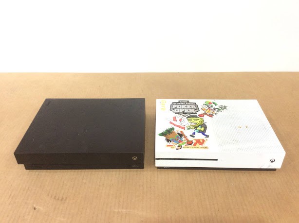 Microsoft Xbox One X 1787&Xbox One S 1681 Console (Lot of 2)