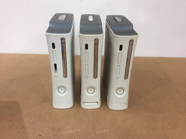 Microsoft Xbox 360 Mixed Model Console (Lot of 3)