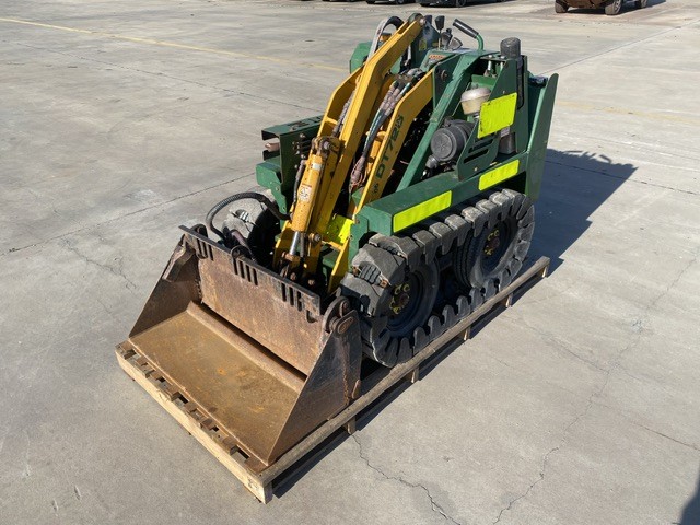 Kanga DT725 Mini Loader