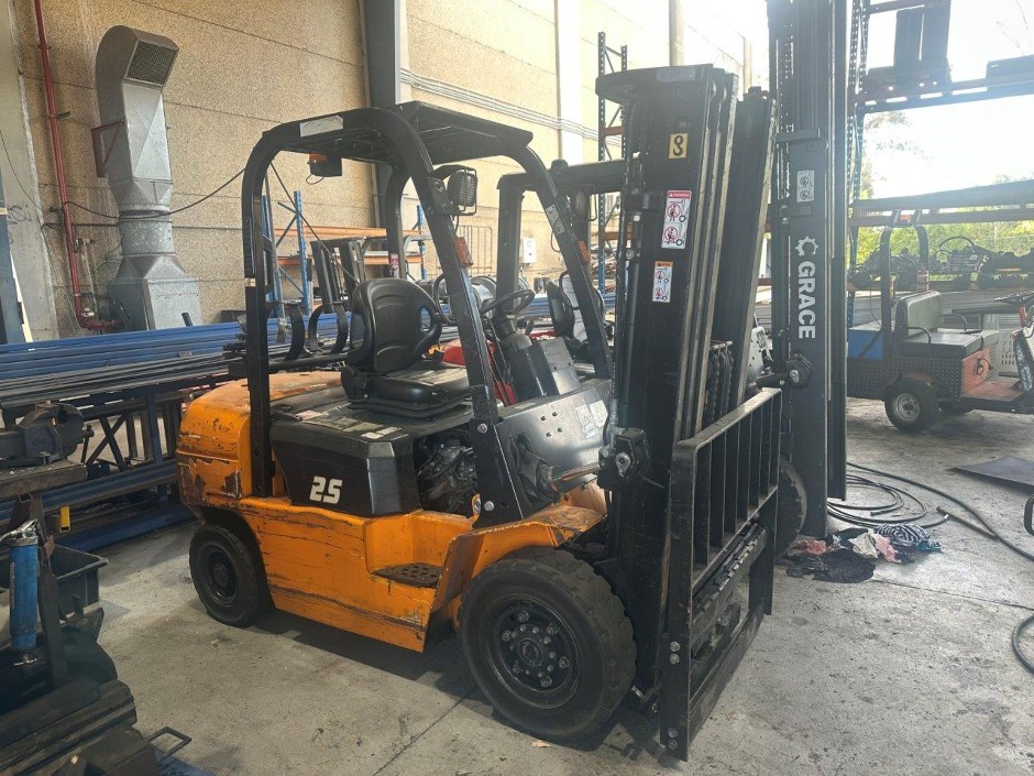 <p>2016 Hangcha CPQD25N RW22-Y2 4 Wheel Counterbalance Forklift</p>