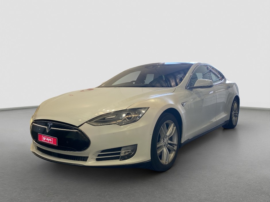 2015 Tesla Model S 70D Electric