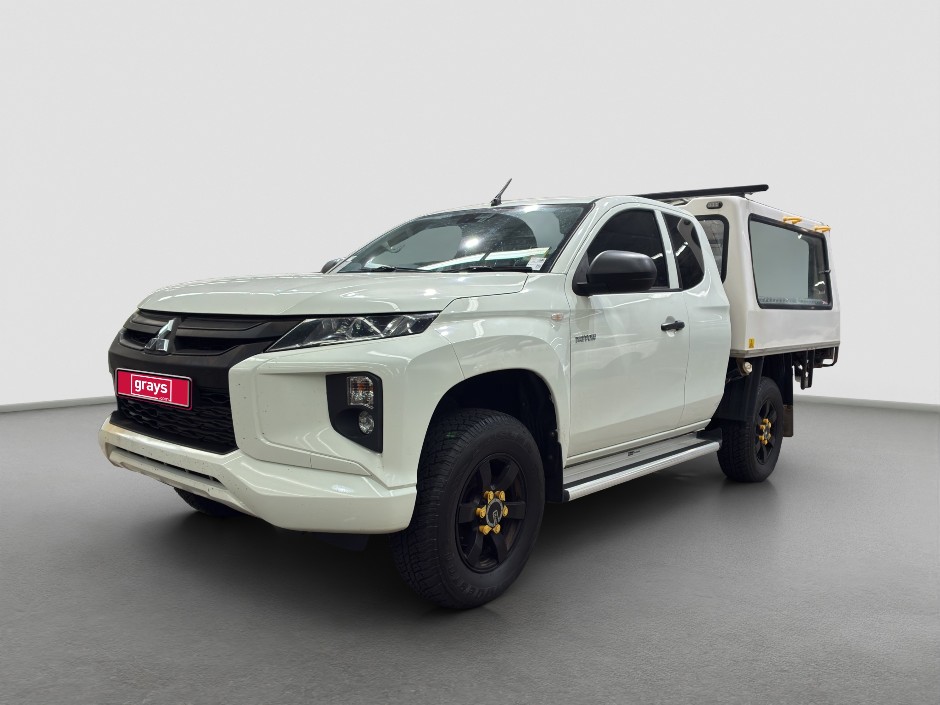 2023 Mitsubishi Triton GLX Diesel