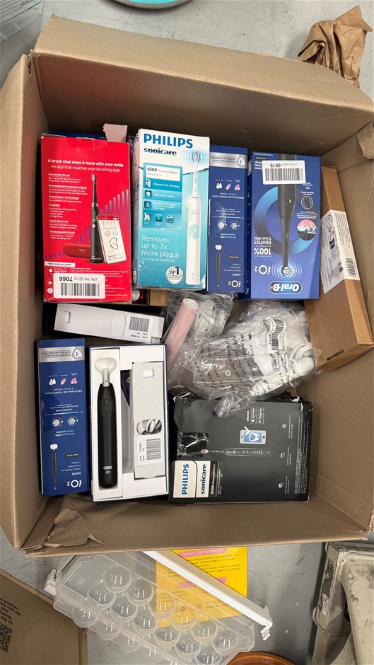 Assorted Box of Toothbrushes and Accessories. NB: NB: Items may not be in o
