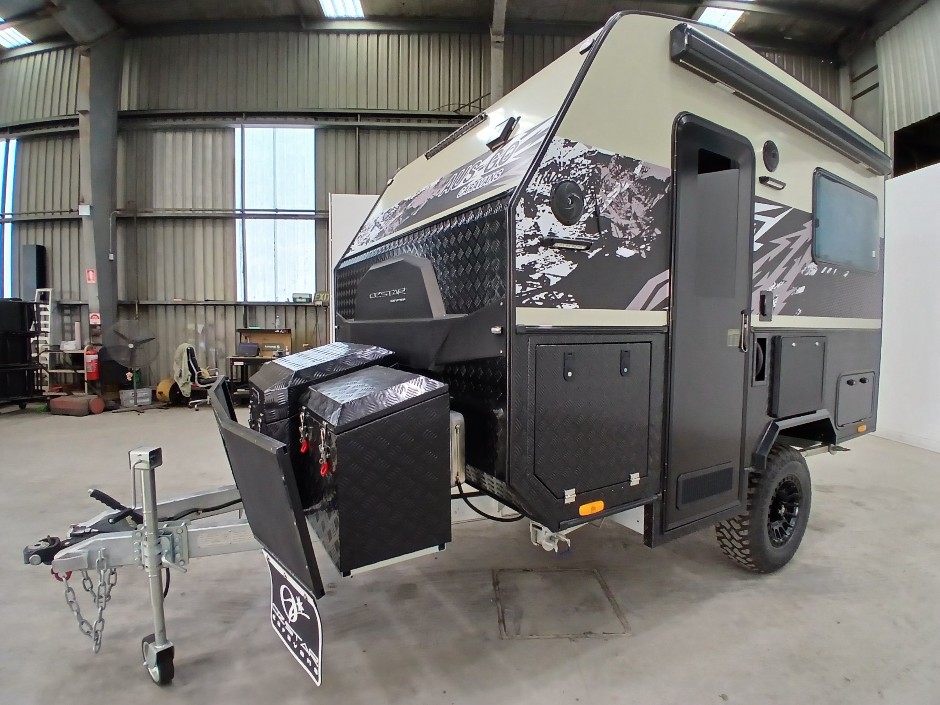 2024 Ozstar Single Axle 11ft Caravan (Ex- Demo)