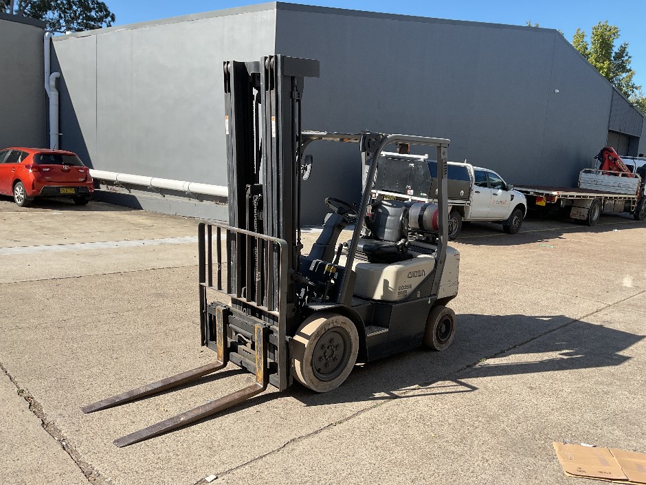 2006 CROWN CG25E-3 LPG, Ride on Forklift