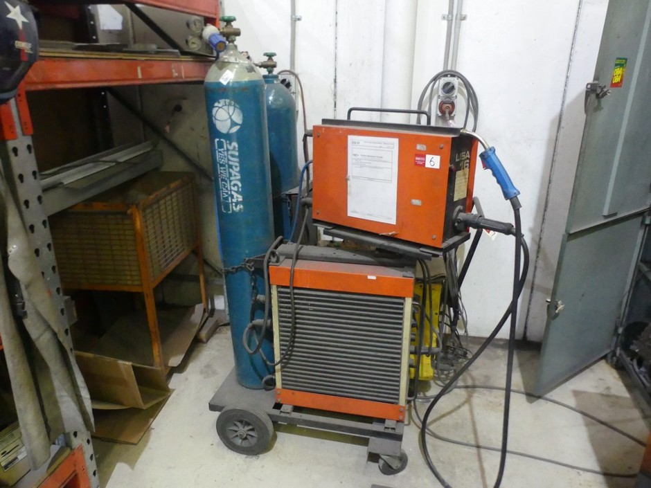<p>KEMPPI RA230 MIG Welder (mobile)</p>