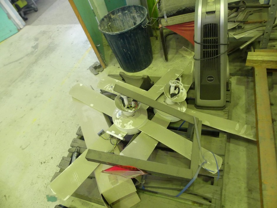 <p>Ceiling Fans</p>