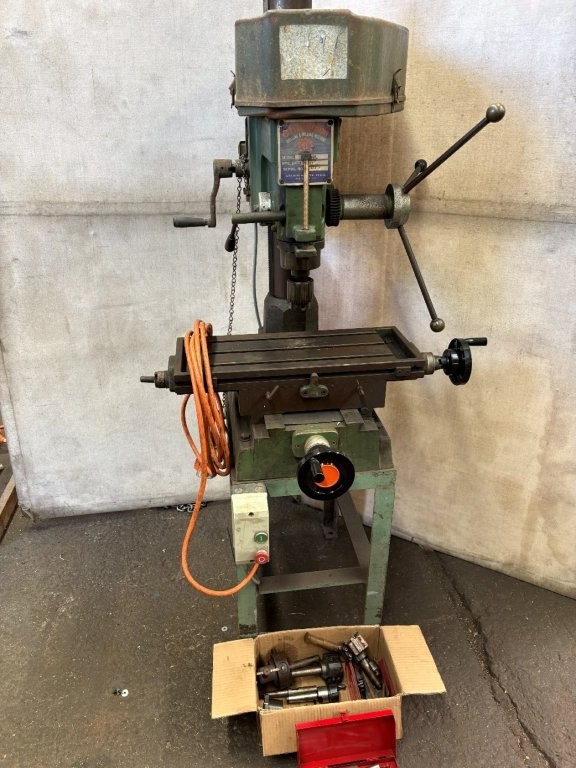 <p>Champion GL-30B Mill Drill</p>