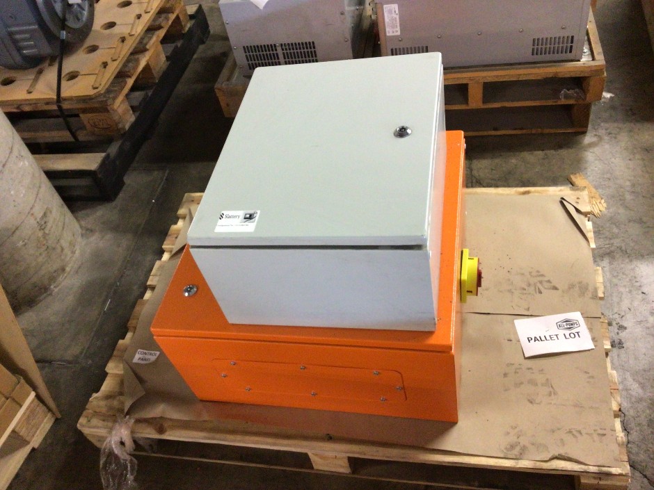 <p>2 x Control Panel</p>