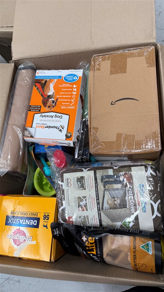 Assorted Box of Pet Items. NB: Items may not be in original packaging and m