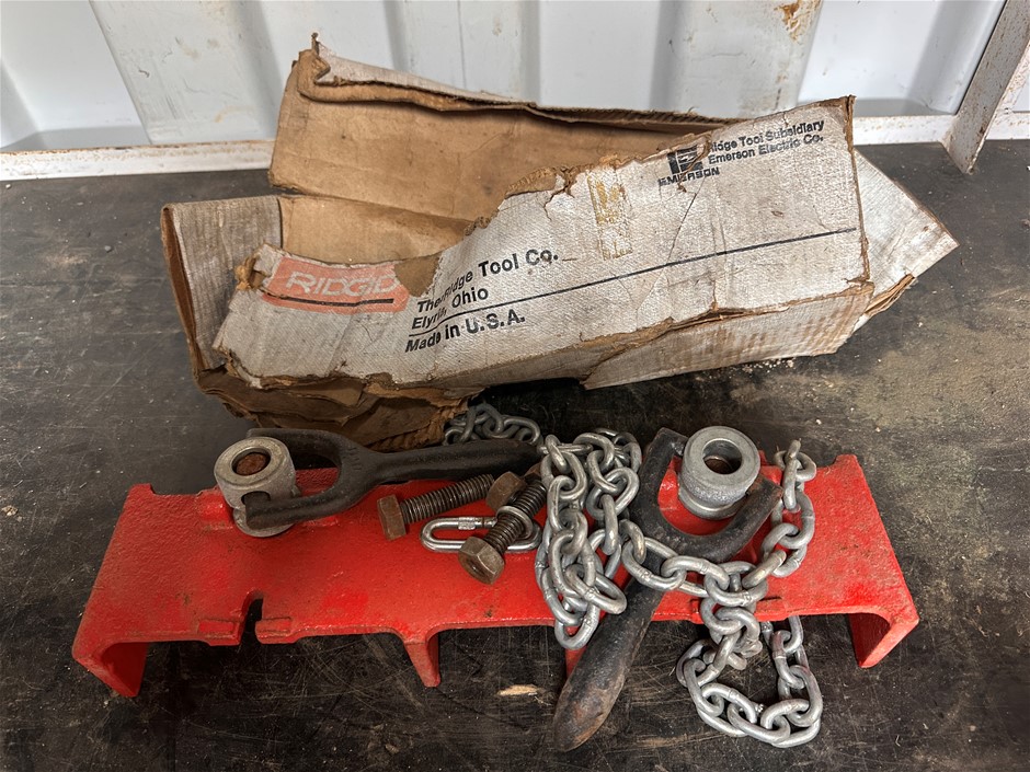 Ridged Pipe Clamp