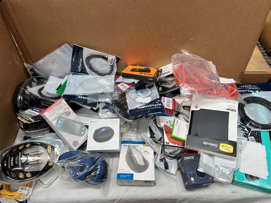 Assorted Electronics & Accessories. NB: Products Are Untested/Condition Unk