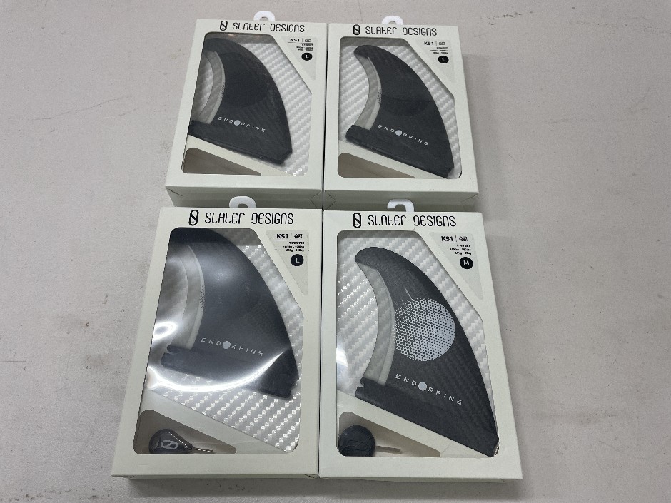 <p>4x Slater Design Fin Packs</p>