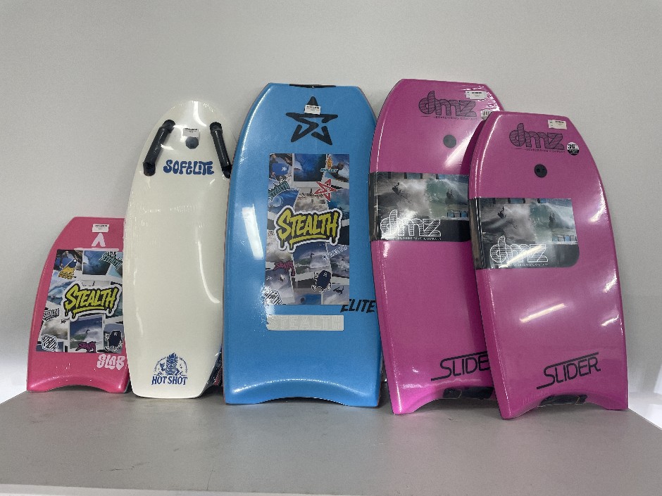 <p>5x Assorted Boogie Boards</p>