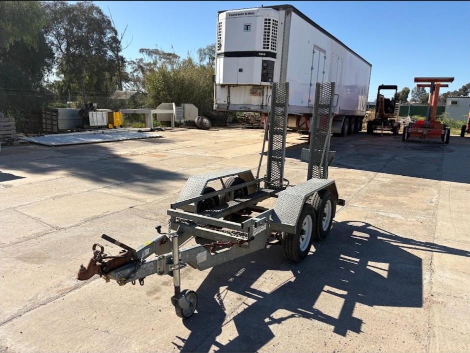 <p>Tandem Axle Trailer - to suit Electric Scissor Lift **Mildura VIC**</p>