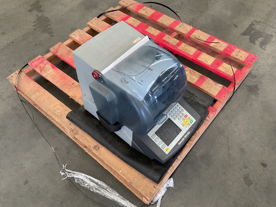 <p>Silca Unicode 399 Electronic Computer Controlled Key Cutting Machine</p>