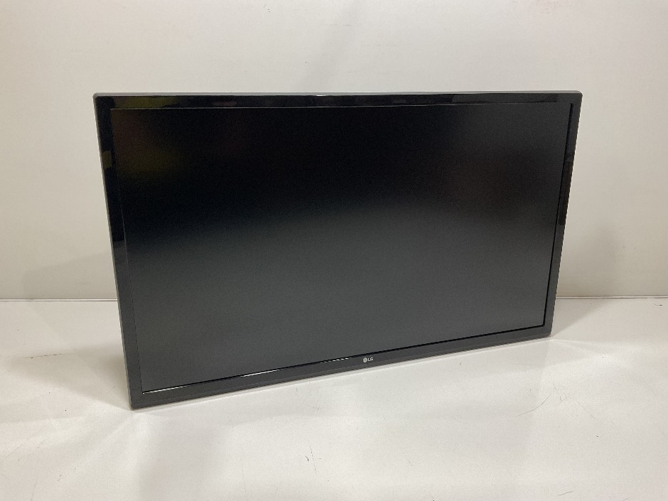 <p>LG 27UD58-B</p>