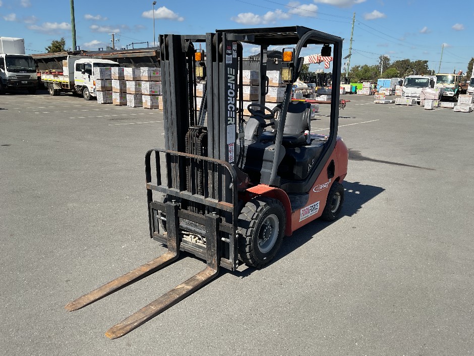 2007 Enforcer FD25T Diesel Forklift