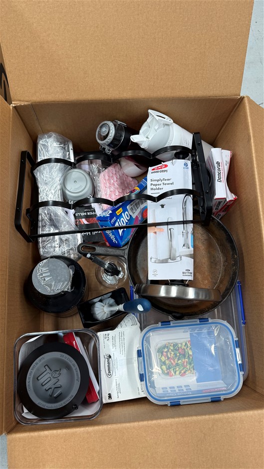 Assorted Box of Homeware Items. NB: Items may not be in original packaging