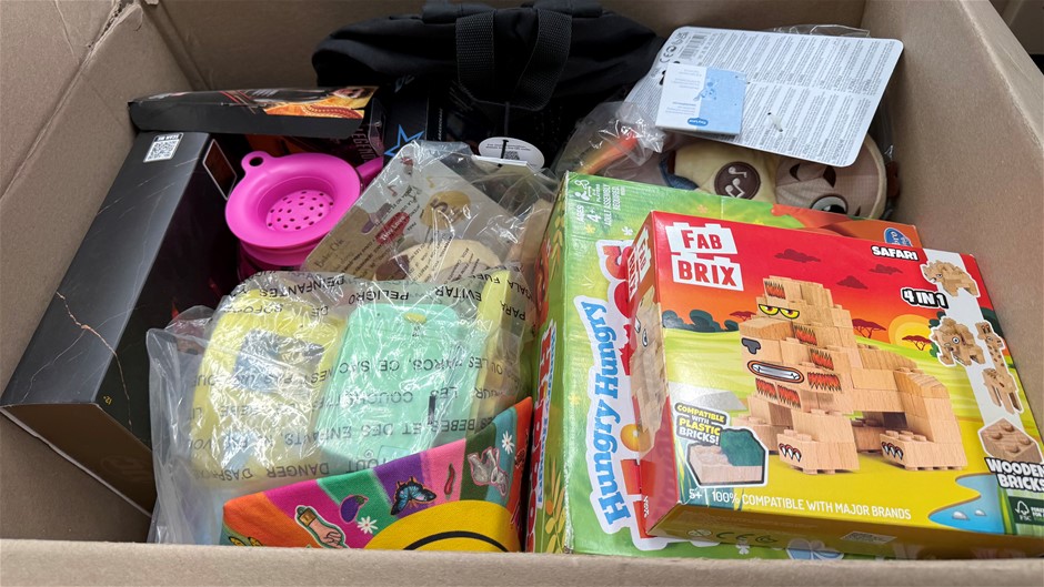 Assorted Box of Childrens Toys/Items. NB: Items may not be in original pack