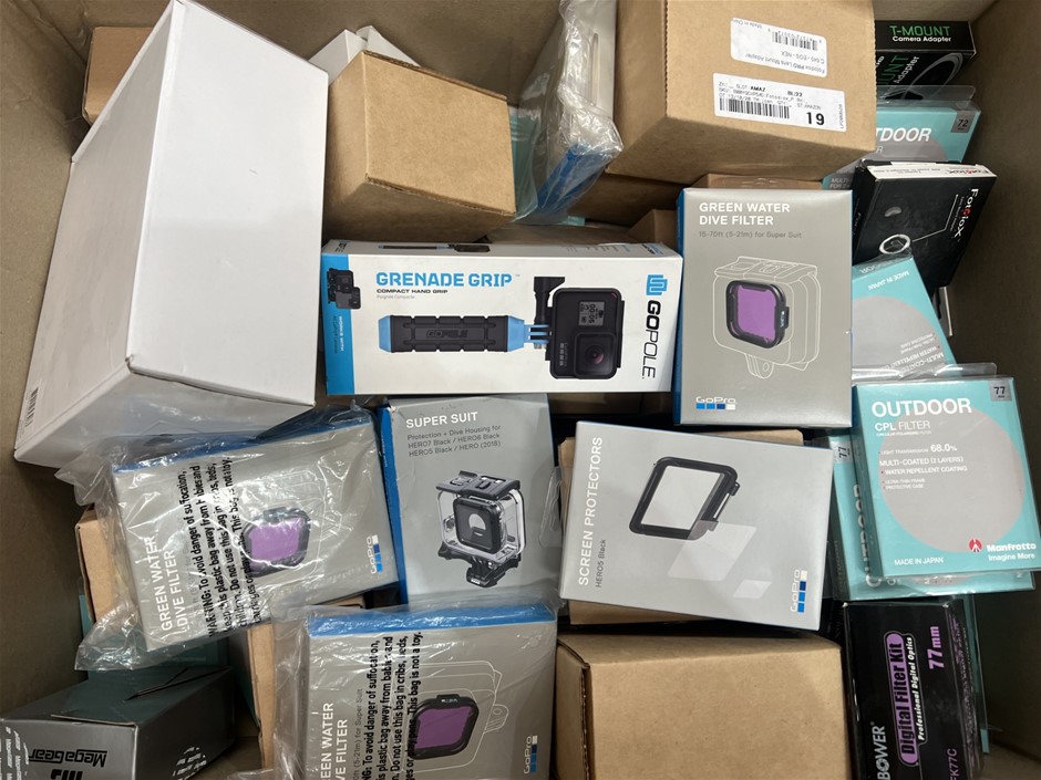 20 x Assorted electronic accessories. NB: Photo as is. Some Not in Original