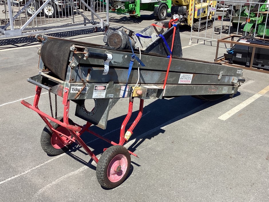 Technique 9M Electric Brick/Block Elevator