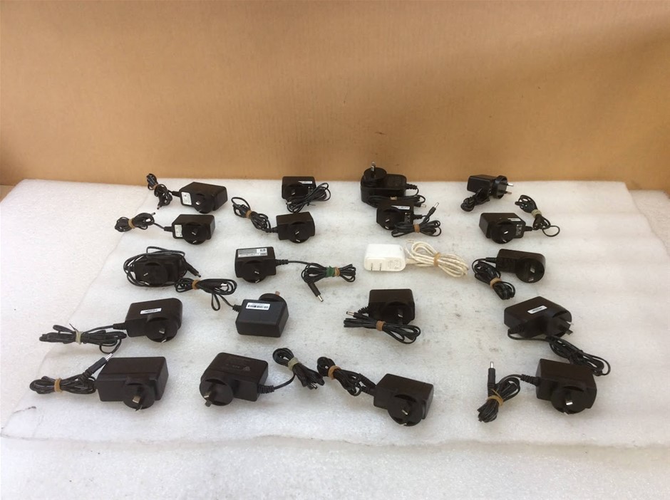 Mixed Brand AC Power Adapters And Chargers (Lot of 20)