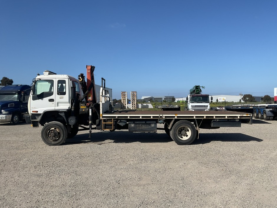 2006 Isuzu FTS   4x4 Crane Truck