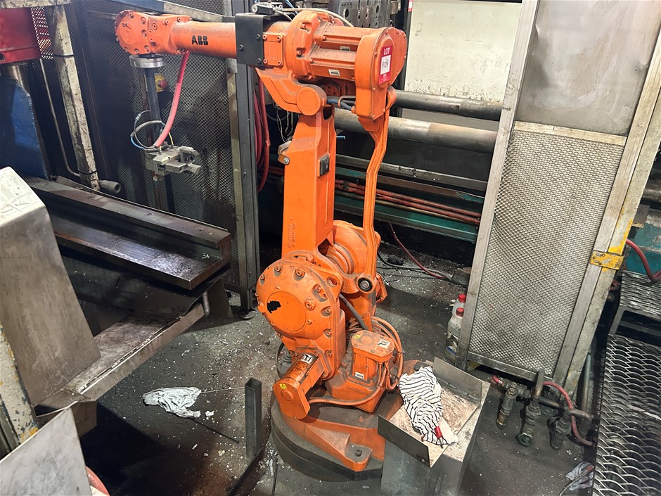 2007 ABB Robot