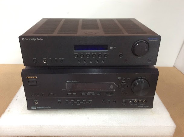 Cambridge Audio Topaz SR10 v2 Stereo Receiver&ONKYO TX-SR601 AV Receiver