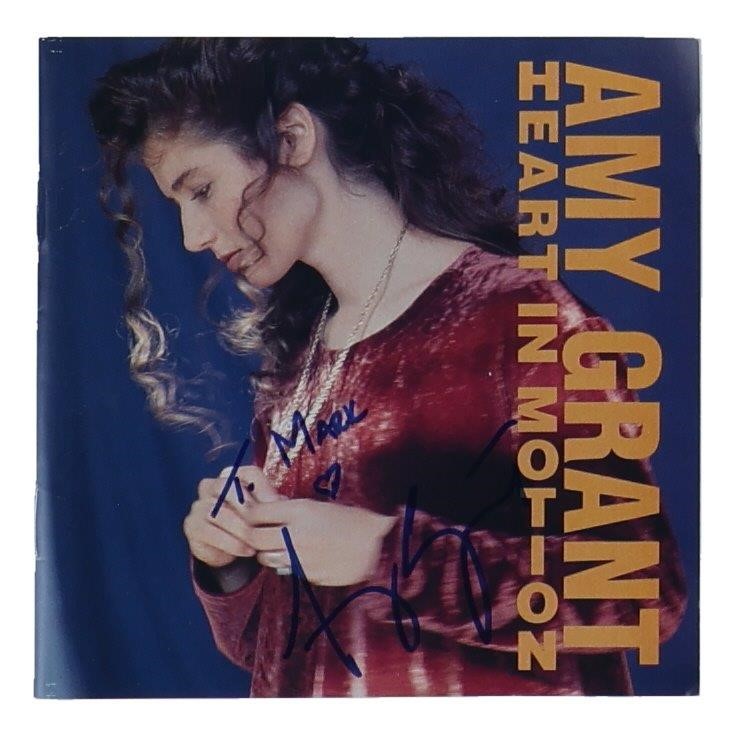 AMY GRANT SIGNED 'HEART IN MOTION' CD BOOKLET