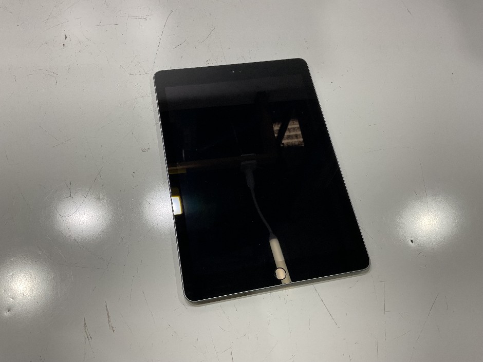 APPLE IPAD 6TH GEN A1893