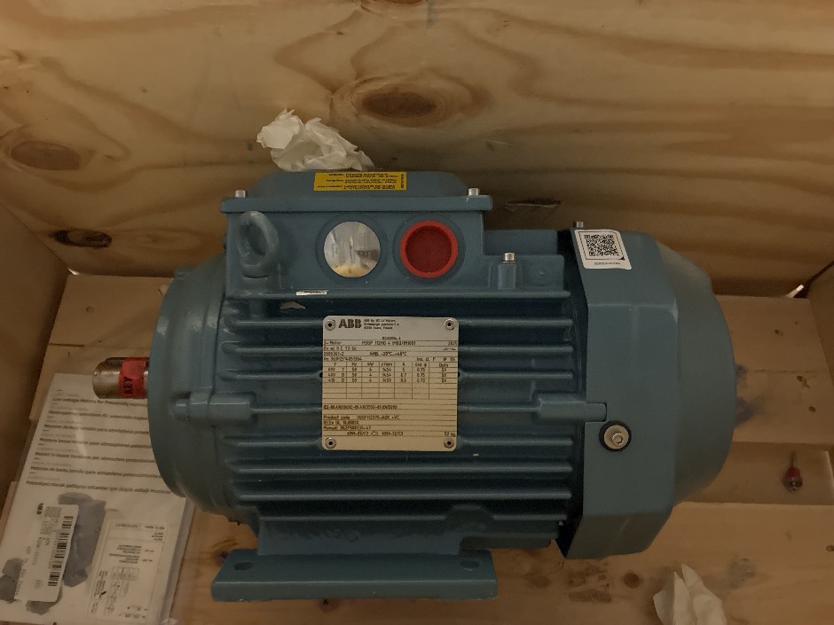 <p>8x Electric Motor</p>