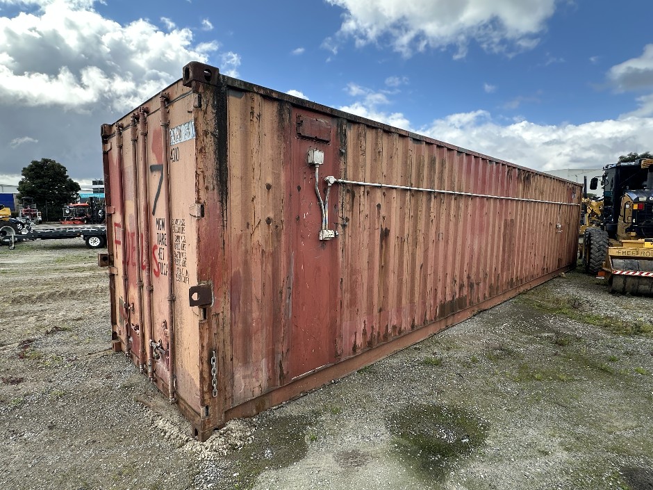 1 x 40F Shipping Container