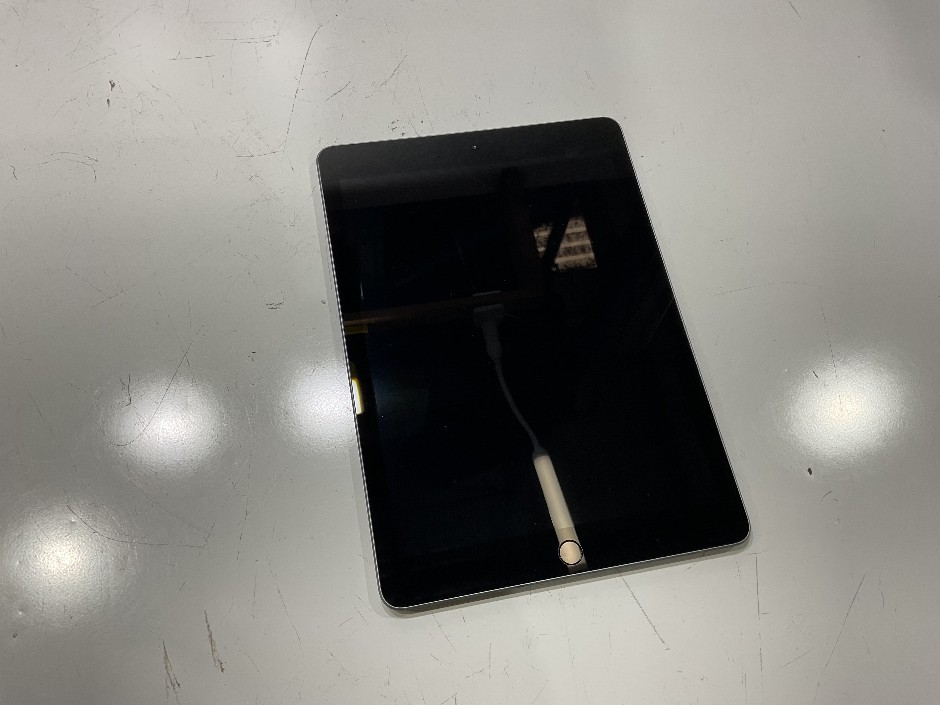 APPLE IPAD 6TH GEN A1893