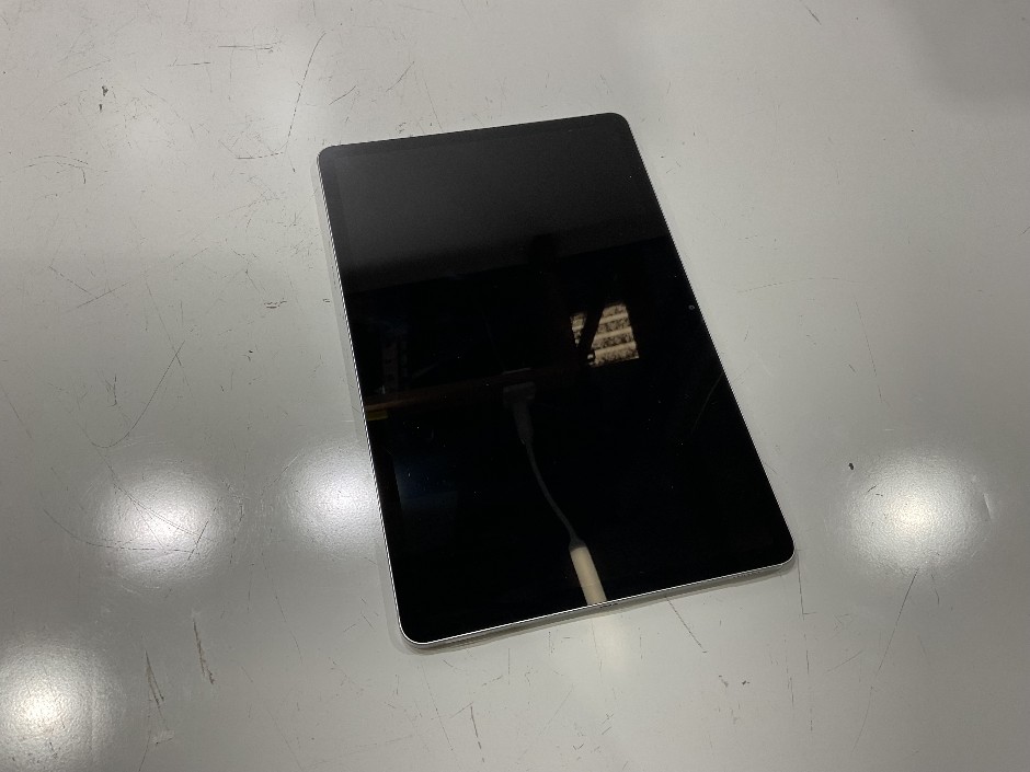 <p>SAMSUNG GALAXY TAB S7 SM-T875</p>