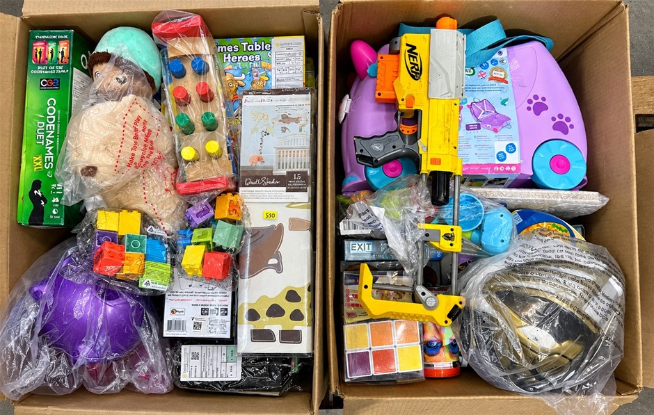 2 Boxes of Assorted Kids Toys, Games, Plush & Educational Activities NB: Ph