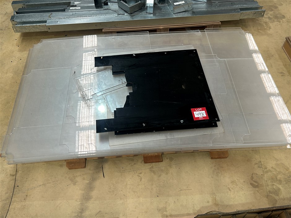 Pallet of Assorted Perspex Panels