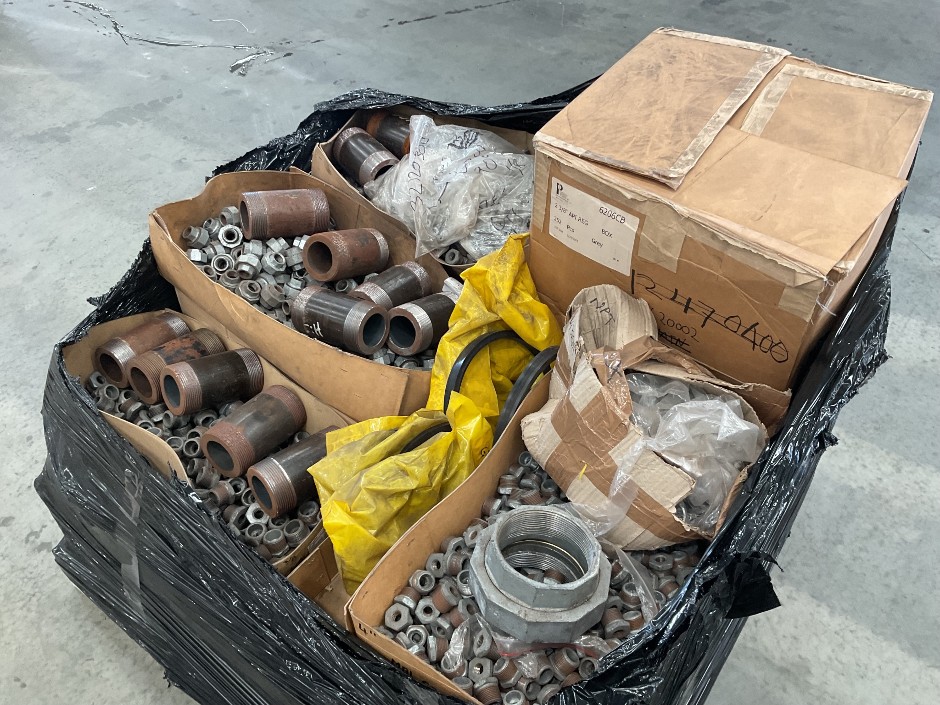 Pallet of Pipe Fittings, Nipples and Couplings