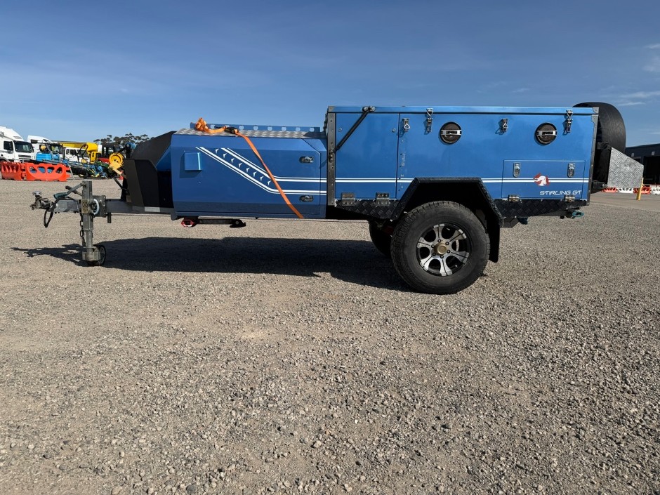 2018 EzyTrail Stirling GT Camper Trailer