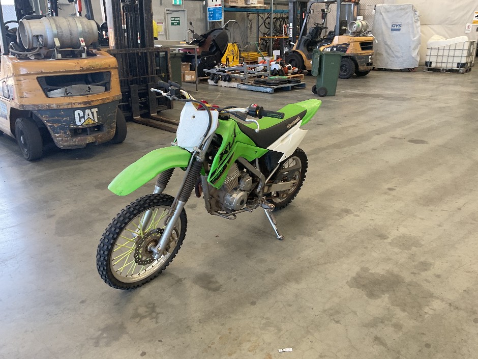 <p>KAWASAKI KLX  Petrol</p>