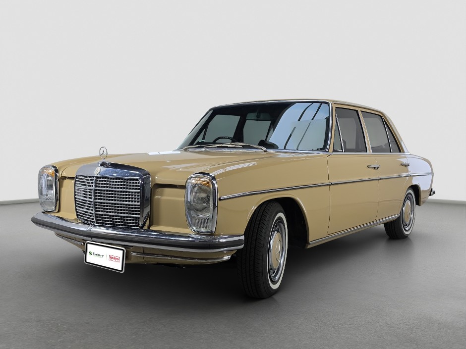 1973 Mercedes 220 Saloon  Petrol